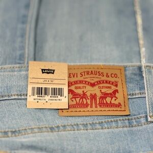 NWT Levi’s 725 High Rise Bootcut Rhinestone Stripe Jeans - 29x32